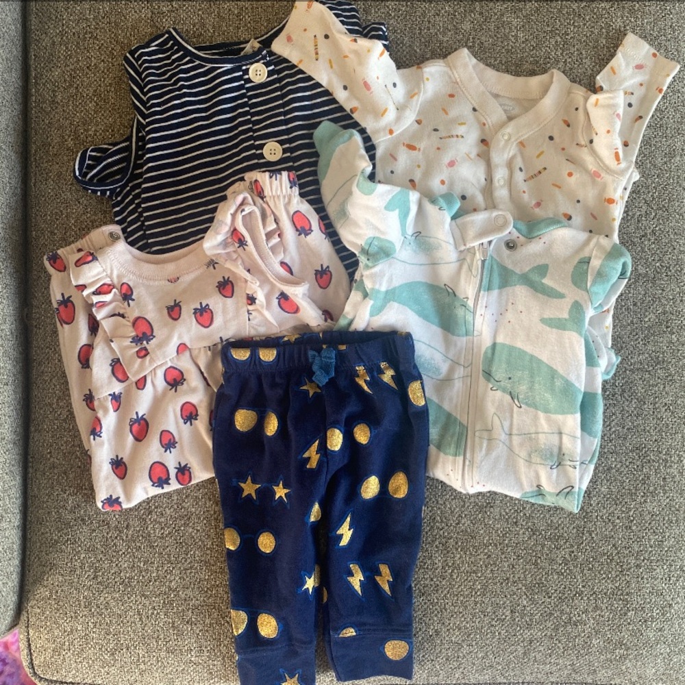 Newborn baby clothes